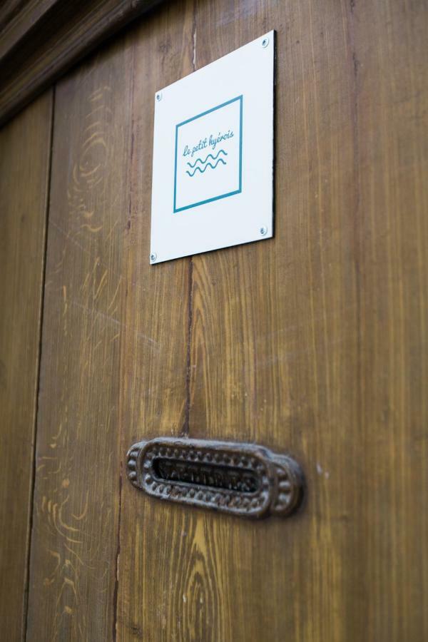 Le Petit Hyerois Hyeres Exterior photo